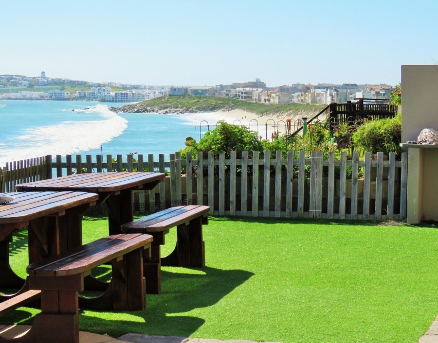 9 Bedroom Property for Sale in Waterfront Western Cape